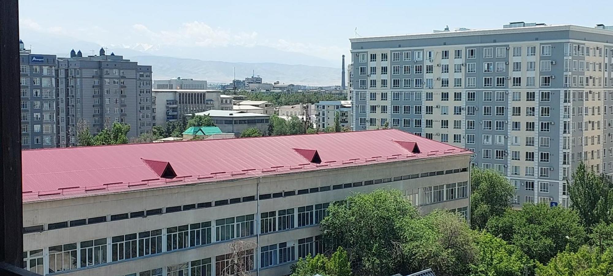 White Apartment With Panoramic View In The Center Bisjkek Buitenkant foto